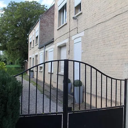 Διαμέρισμα A *